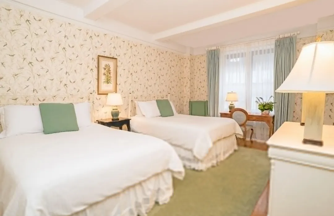 Roger Smith Hotel-1